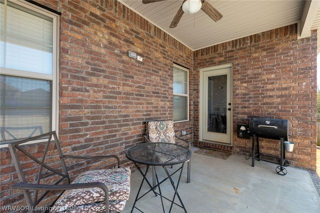 3876 Benjamin Lane, Springdale, AR 72764