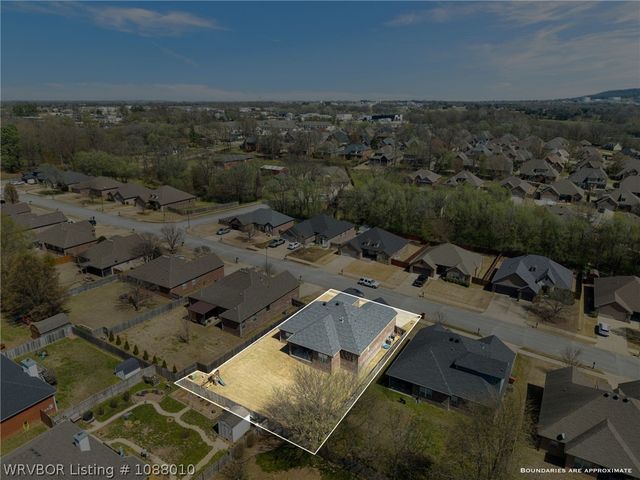 3876 Benjamin Lane, Springdale, AR 72764