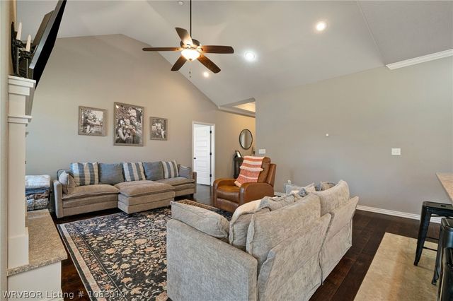 3876 Benjamin Lane, Springdale, AR 72764