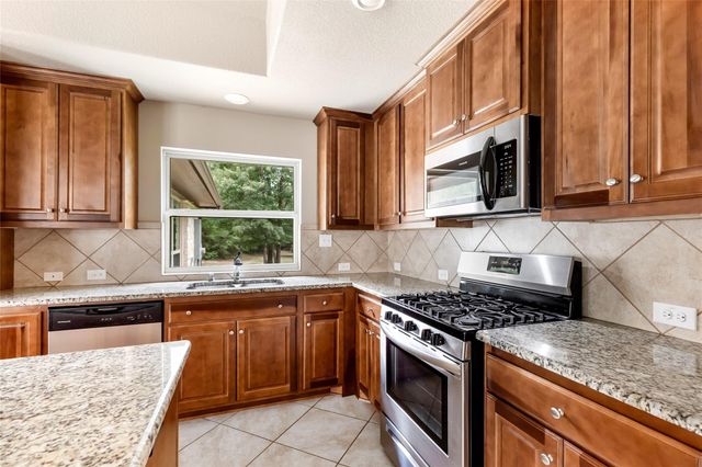 2126 Bambi Court, Cleveland, TX 77328