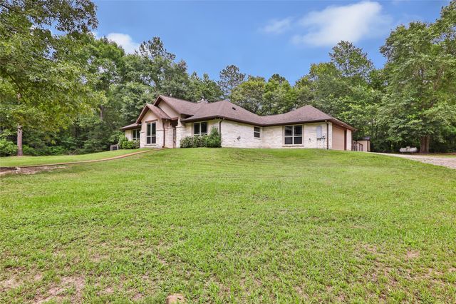 2126 Bambi Court, Cleveland, TX 77328
