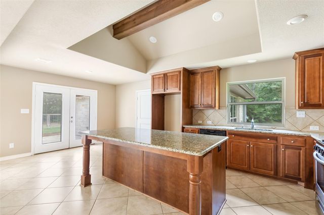 2126 Bambi Court, Cleveland, TX 77328