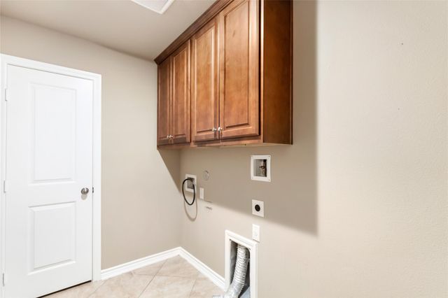 2126 Bambi Court, Cleveland, TX 77328
