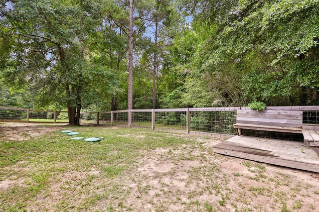 2126 Bambi Court, Cleveland, TX 77328