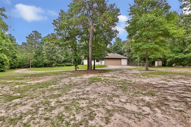 2126 Bambi Court, Cleveland, TX 77328