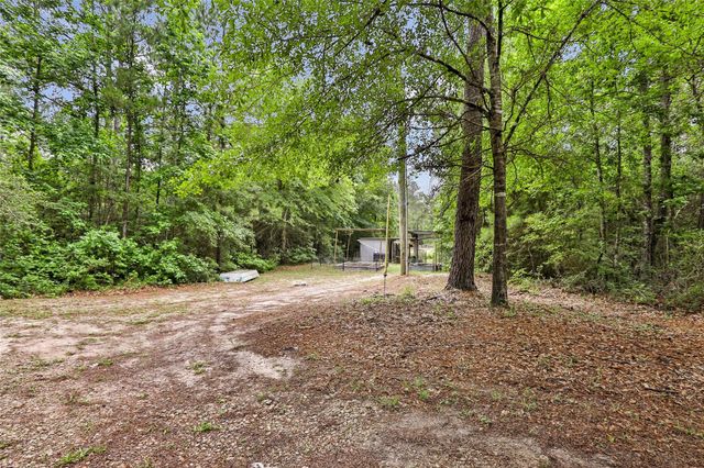 2126 Bambi Court, Cleveland, TX 77328
