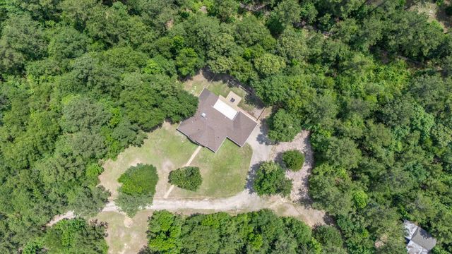 2126 Bambi Court, Cleveland, TX 77328
