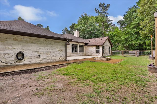 2126 Bambi Court, Cleveland, TX 77328