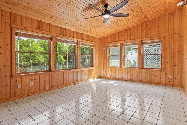 238 Glen Circle, River Falls, WI 54022