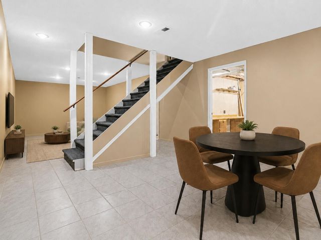 238 Glen Circle, River Falls, WI 54022