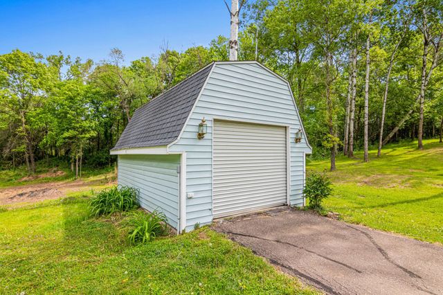 238 Glen Circle, River Falls, WI 54022