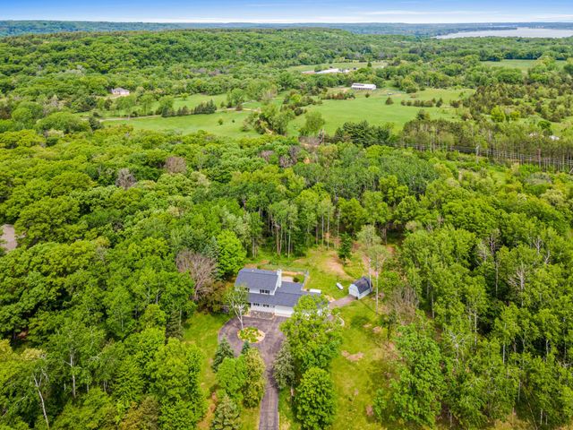 238 Glen Circle, River Falls, WI 54022