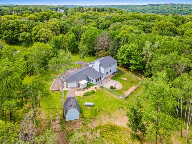 238 Glen Circle, River Falls, WI 54022