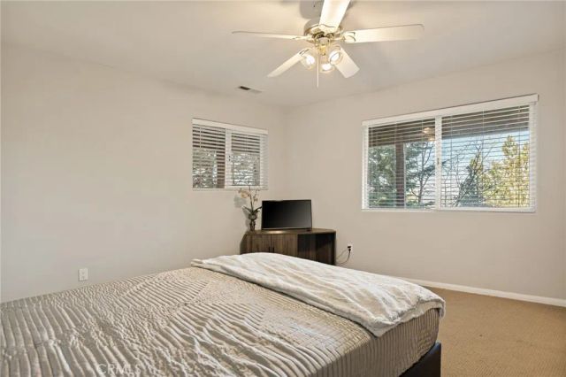 30906 Live Oak, Running Springs, CA 92382