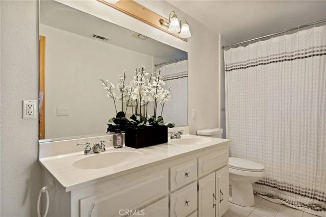 30906 Live Oak, Running Springs, CA 92382