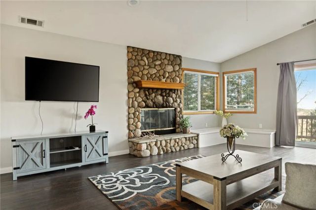 30906 Live Oak, Running Springs, CA 92382