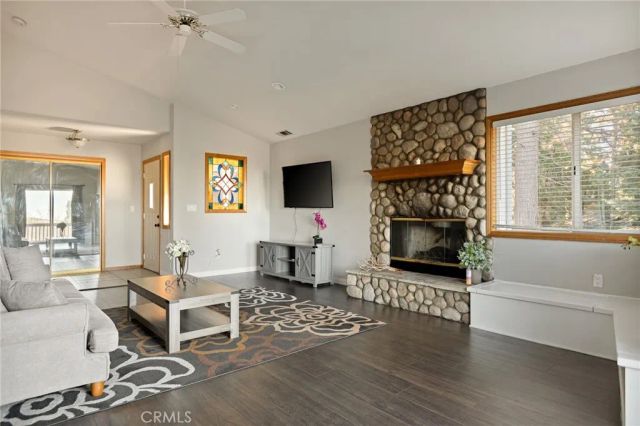 30906 Live Oak, Running Springs, CA 92382