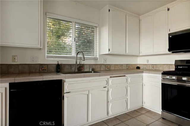 30906 Live Oak, Running Springs, CA 92382