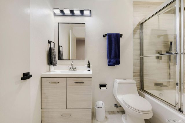 6556 S Adams Court, Littleton, CO 80121