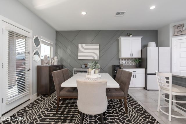 12481 W Mieko Lane, Marana, AZ 85653