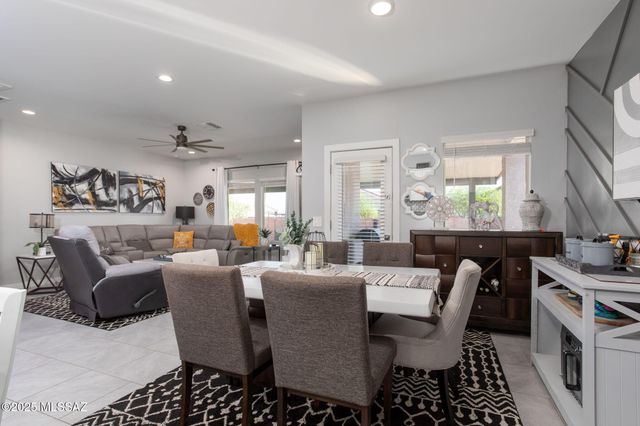 12481 W Mieko Lane, Marana, AZ 85653