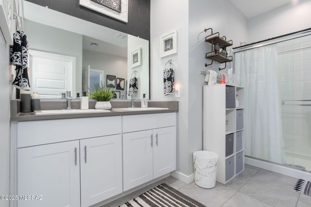 12481 W Mieko Lane, Marana, AZ 85653