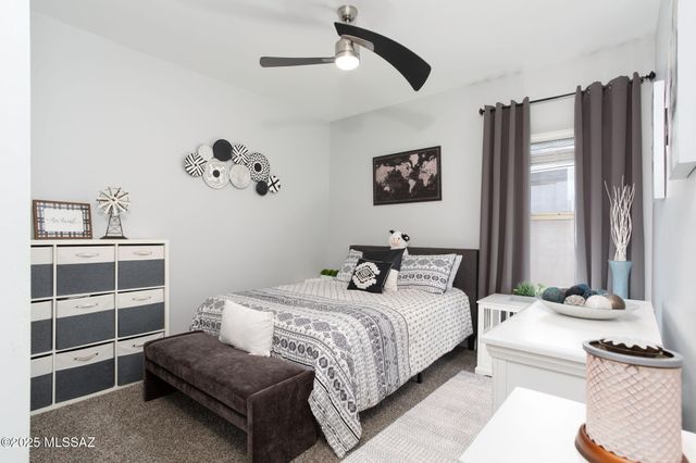 12481 W Mieko Lane, Marana, AZ 85653