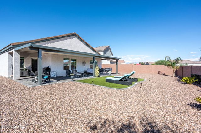 12481 W Mieko Lane, Marana, AZ 85653