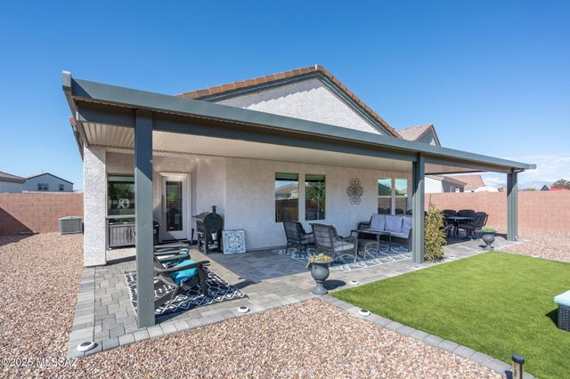 12481 W Mieko Lane, Marana, AZ 85653