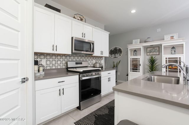 12481 W Mieko Lane, Marana, AZ 85653