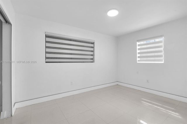 1210 N 71st Ave, Hollywood, FL 33024