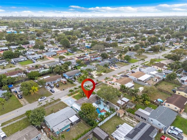 1210 N 71st Ave, Hollywood, FL 33024
