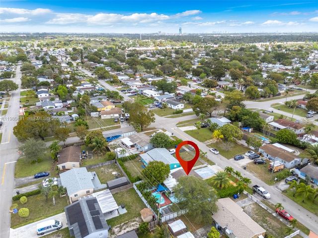 1210 N 71st Ave, Hollywood, FL 33024
