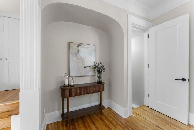 2320 Humboldt Avenue S, Minneapolis, MN 55405