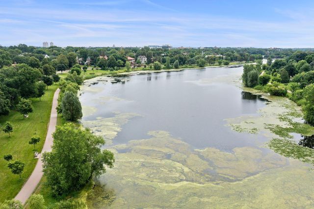 2320 Humboldt Avenue S, Minneapolis, MN 55405