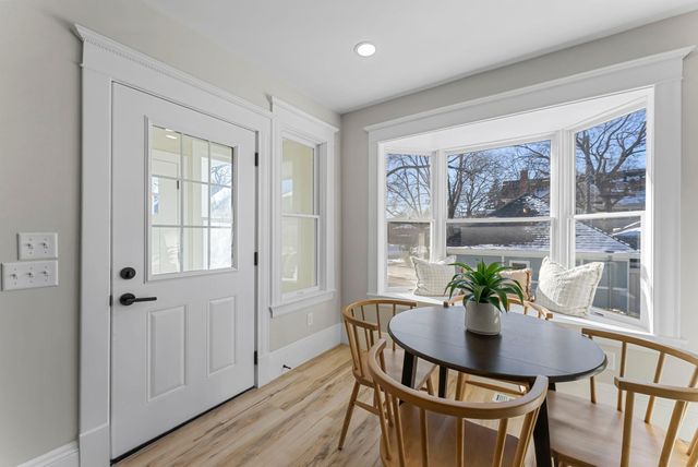 2320 Humboldt Avenue S, Minneapolis, MN 55405