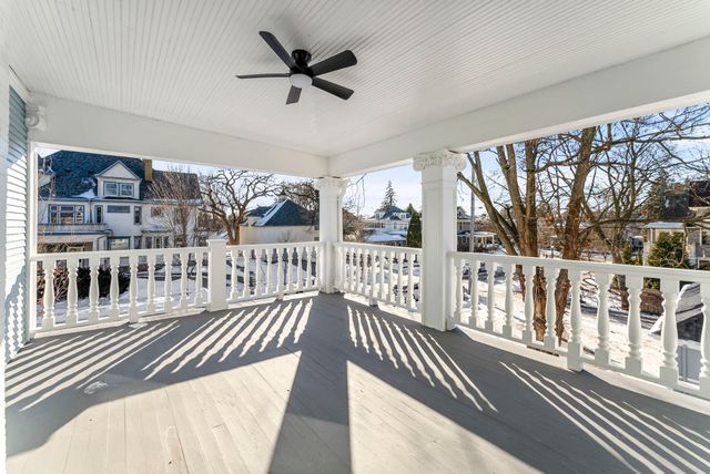 2320 Humboldt Avenue S, Minneapolis, MN 55405