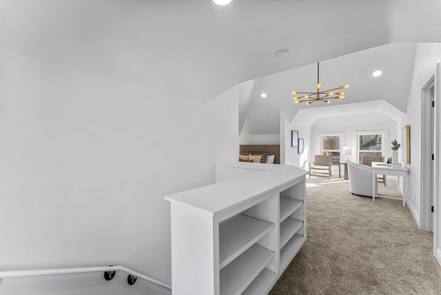 2320 Humboldt Avenue S, Minneapolis, MN 55405