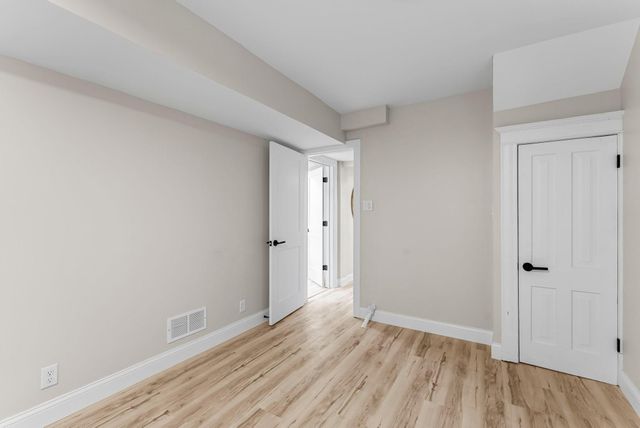 2320 Humboldt Avenue S, Minneapolis, MN 55405