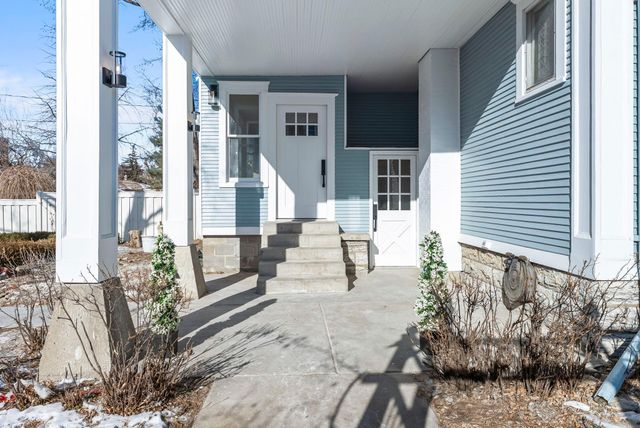 2320 Humboldt Avenue S, Minneapolis, MN 55405