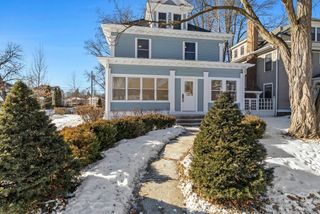 2320 Humboldt Avenue S, Minneapolis, MN 55405