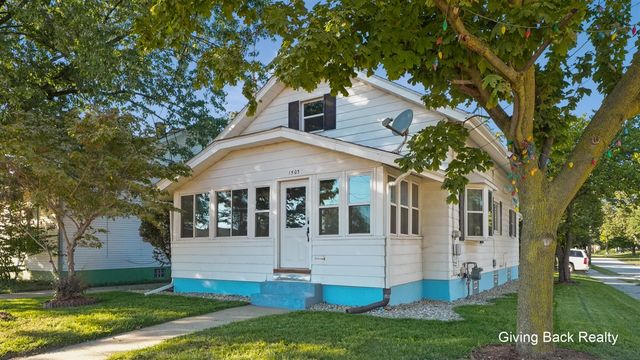 1503 Burton Street, Wyoming, MI 49509