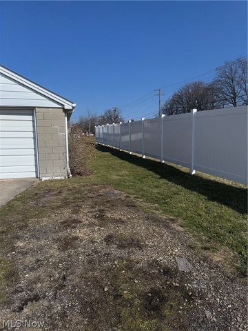 374 Tenney Avenue, Youngstown, OH 44405