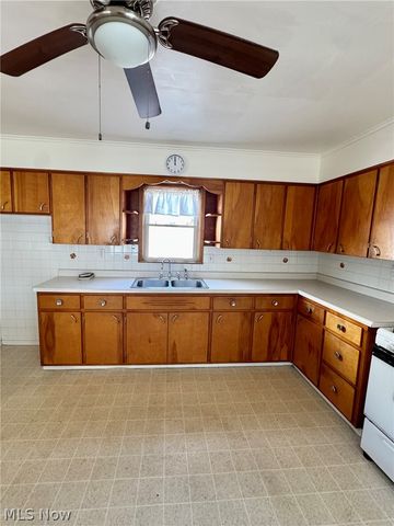 374 Tenney Avenue, Youngstown, OH 44405