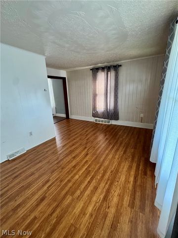 374 Tenney Avenue, Youngstown, OH 44405