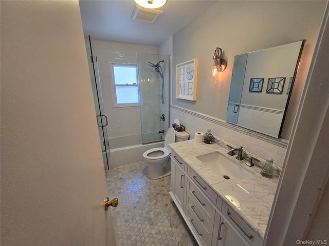 870 Noyack Road, Southampton, NY 11968
