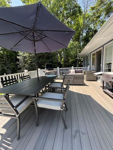 870 Noyack Road, Southampton, NY 11968