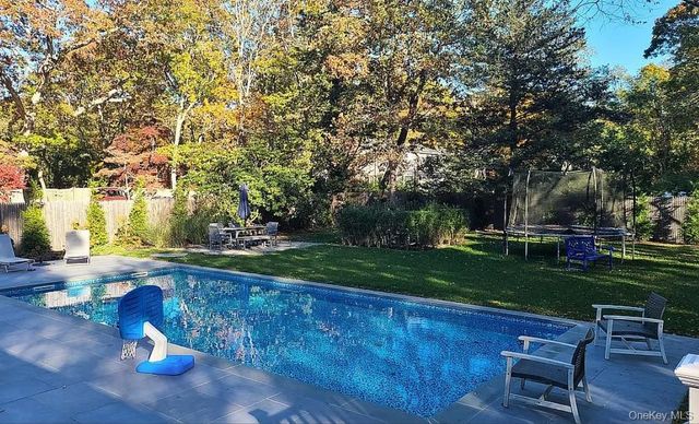 870 Noyack Road, Southampton, NY 11968
