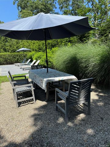 870 Noyack Road, Southampton, NY 11968