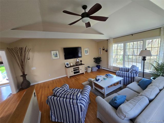 870 Noyack Road, Southampton, NY 11968